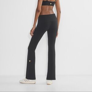 ARITZIA GOLDEN butter flare foldover leggings size 0 in BLACK